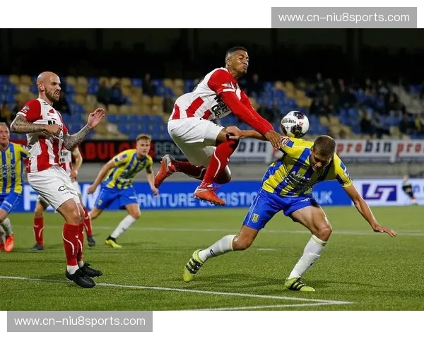 里昂防守结构在压力下崩盘 区域保护与个人盯防协调问题 里昂防守结构在压力下崩盘 区域保护与个人盯防协调问题